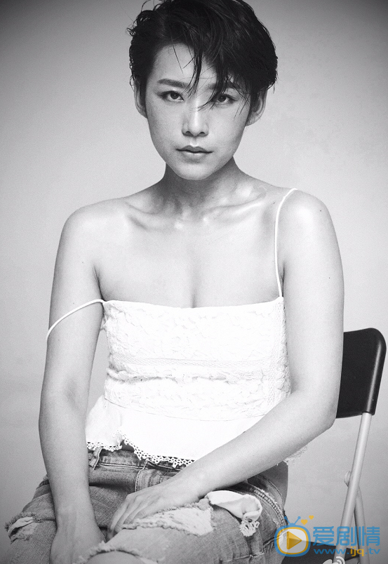 吕晓霖黑白写真 吕晓霖高清写真_吕晓霖高清剧照