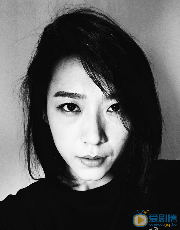 吕晓霖黑白写真 吕晓霖高清写真_吕晓霖高清剧照
