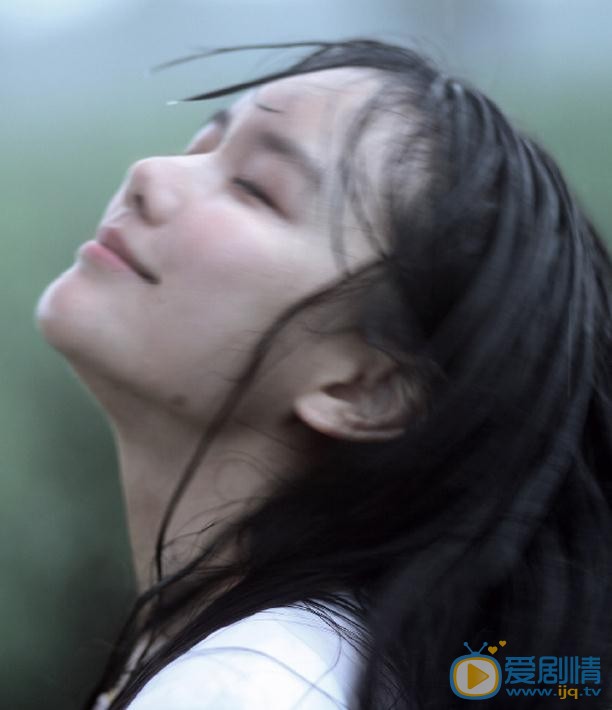 南笙湿发写真 南笙高清写真_南笙高清剧照