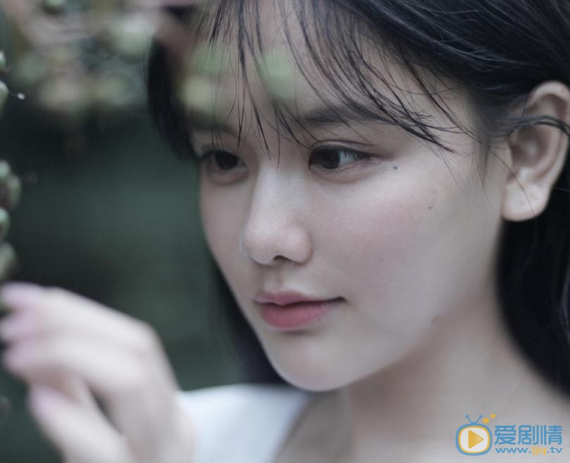 南笙湿发写真 南笙高清写真_南笙高清剧照