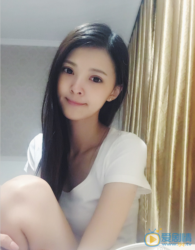 张潘靓子生活照 张潘靓子高清写真_张潘靓子高清剧照