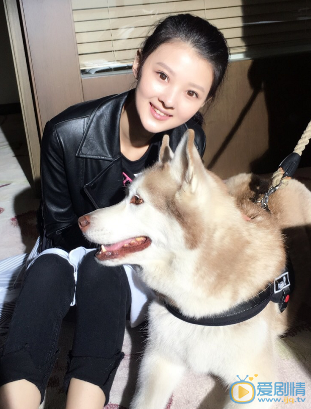 张潘靓子生活照 张潘靓子高清写真_张潘靓子高清剧照