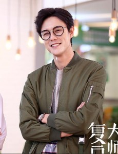 复合大师余光是谁扮演的？复合大师余光扮演者张超个人资料、写真生活照赏析