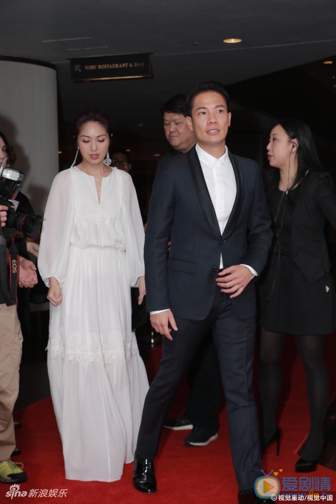 杨千嬅夫妻同框照 杨千嬅高清写真_杨千嬅高清剧照