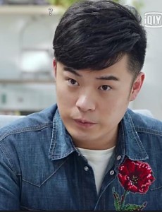 复合大师陈赫在剧中带的表是什么牌子的？多少钱？