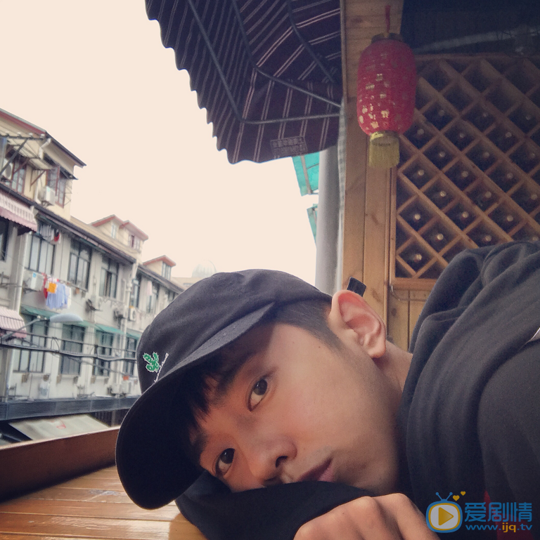 梁靖康生活照 梁靖康高清写真_梁靖康高清剧照