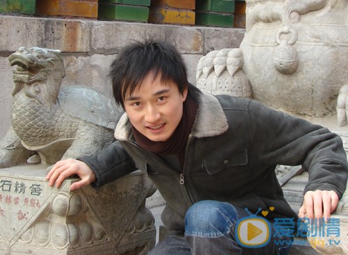 娄宇健早期青涩照 娄宇健高清写真_娄宇健高清剧照