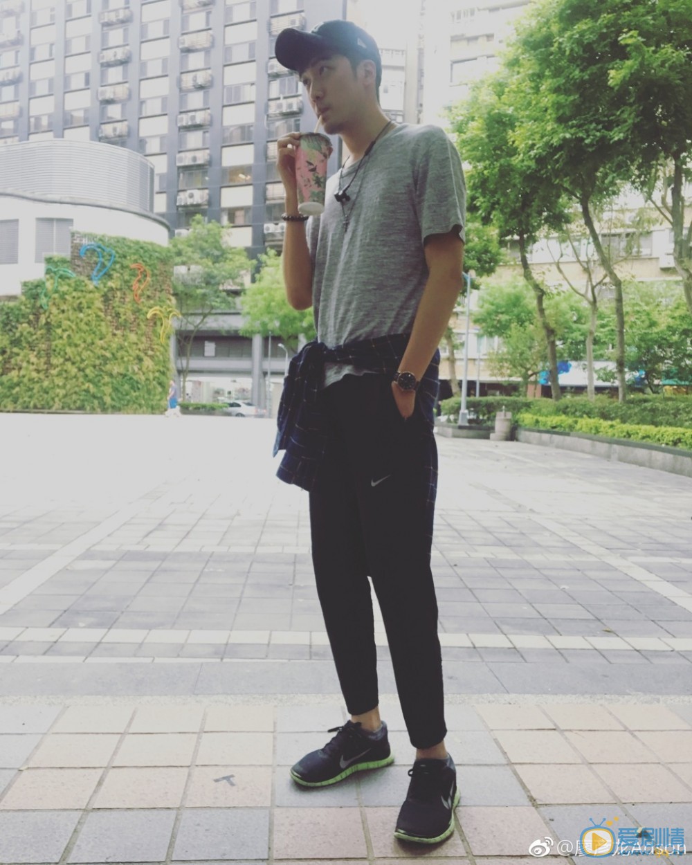 廖彦龙生活照 廖彦龙高清写真_廖彦龙高清剧照