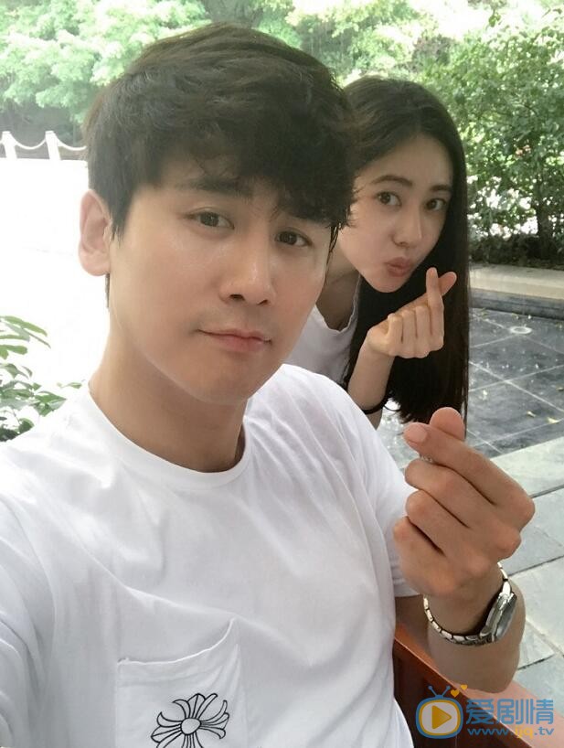 于晓光于晓光秋瓷炫合照 于晓光高清写真_于晓光高清剧照