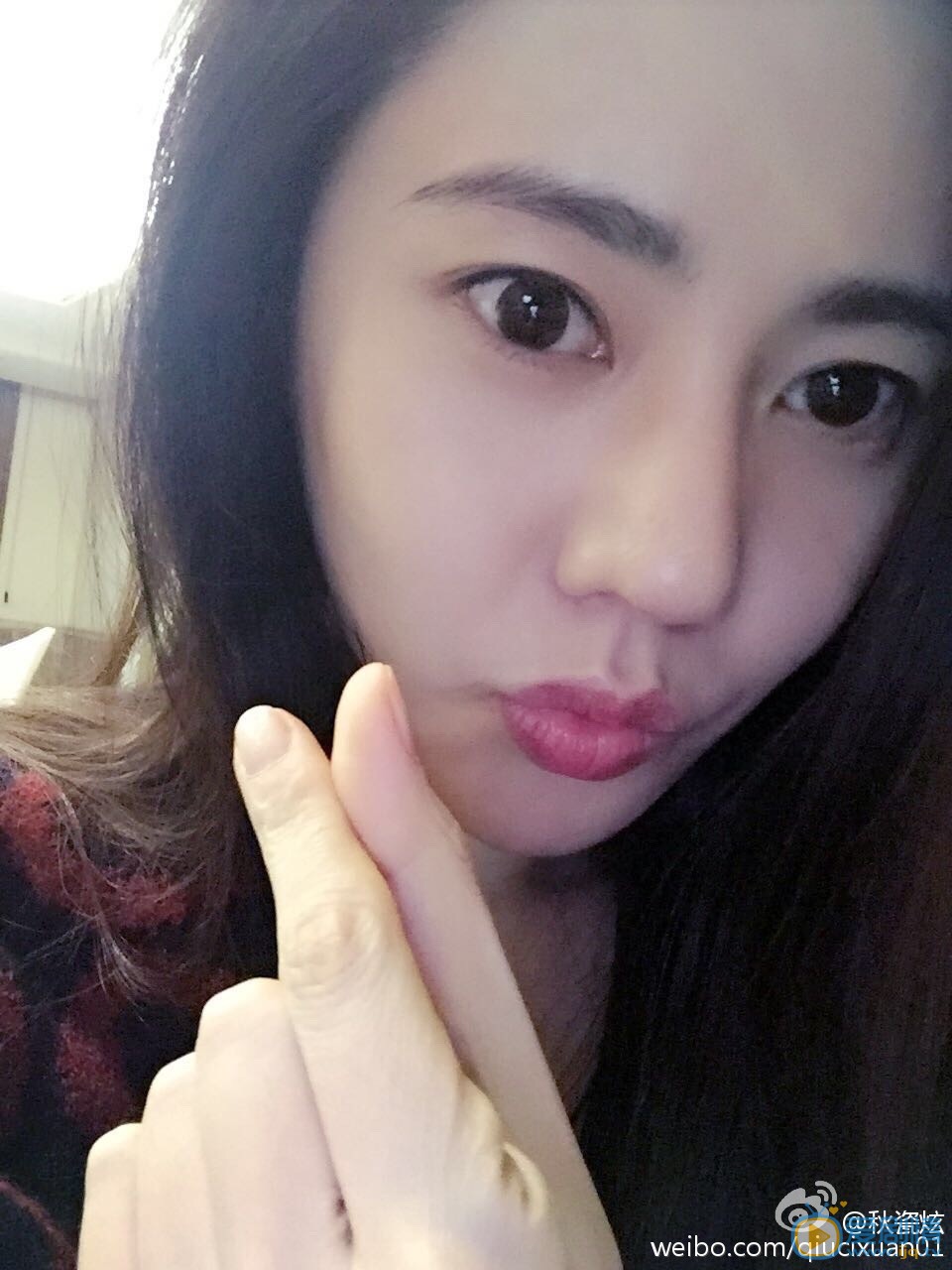 秋瓷炫嘟嘴卖萌照 秋瓷炫高清写真_秋瓷炫高清剧照