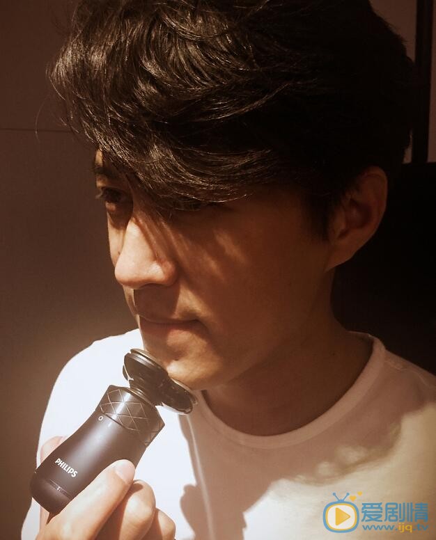 靳东生活照 靳东高清写真_靳东高清剧照