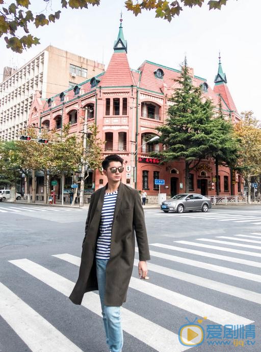 刘潮街拍 刘潮高清写真_刘潮高清剧照
