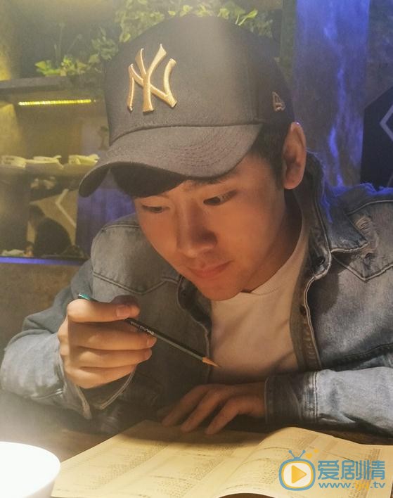 李政宇生活照 李政宇高清写真_李政宇高清剧照