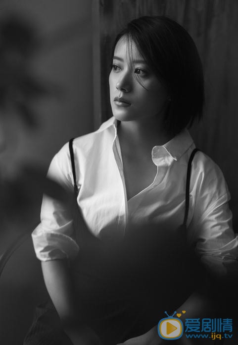 邓燕歌黑白写真 邓燕歌高清写真_邓燕歌高清剧照