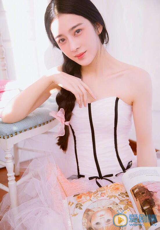  秋收起义杨开慧是谁演的？杨开慧扮演者赵韩樱子个人资料及生活写真照欣赏