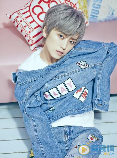 李若嘉短发写真