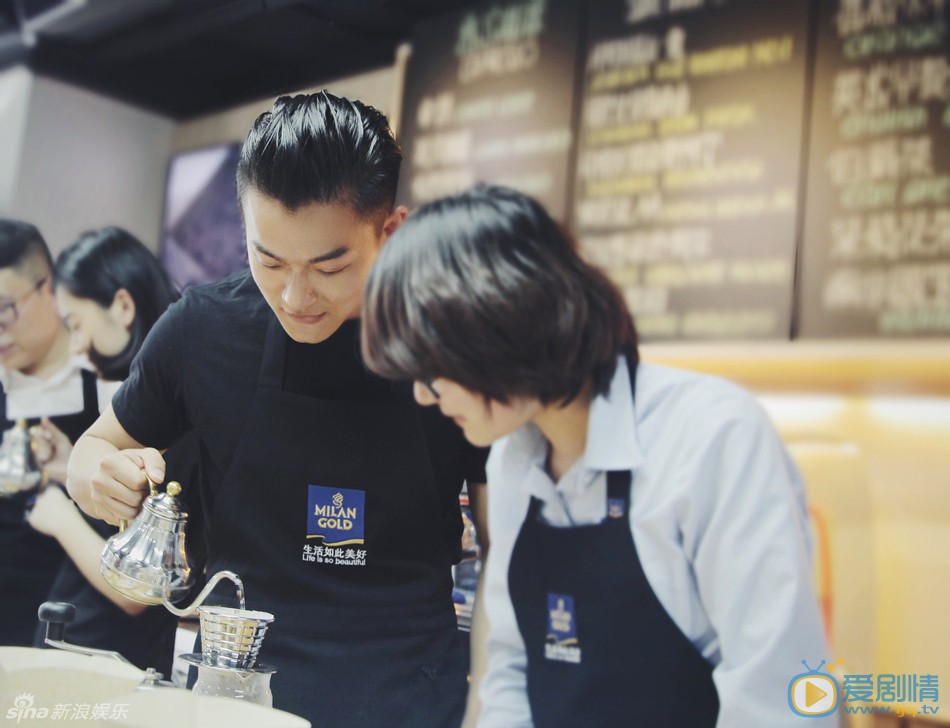 朱润《王子咖啡店》剧照 朱润高清写真_朱润高清剧照