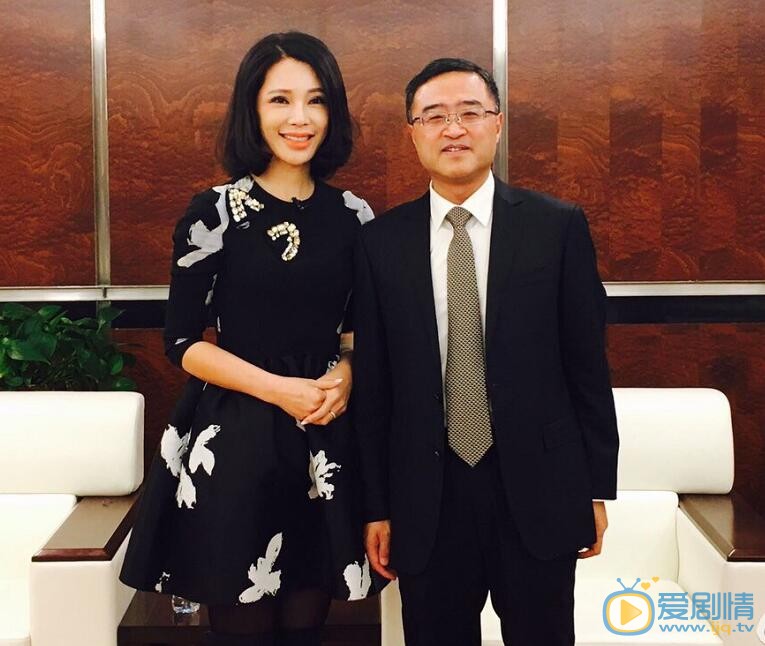 孔维公益活动照 孔维高清写真_孔维高清剧照
