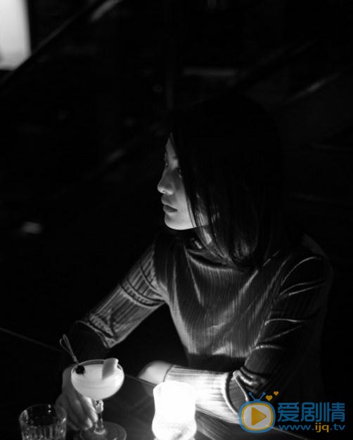 毕慧夜色街拍 毕慧高清写真_毕慧高清剧照