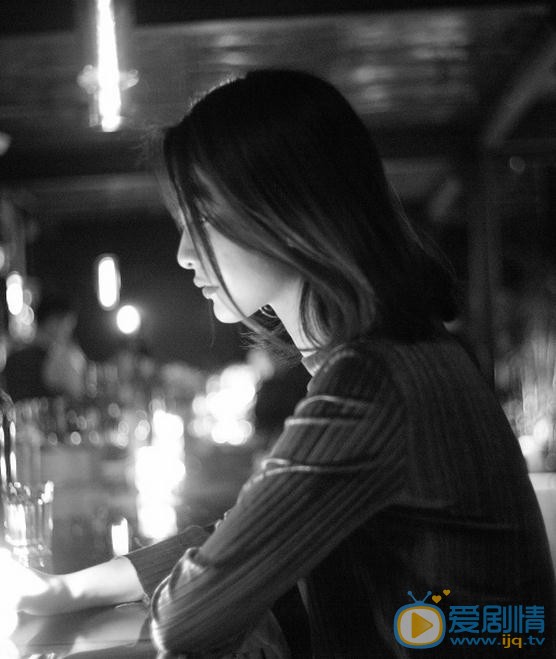 毕慧夜色街拍 毕慧高清写真_毕慧高清剧照