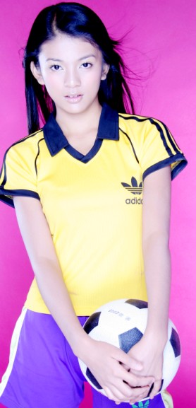 谈莉娜早期写真 谈莉娜高清写真_谈莉娜高清剧照