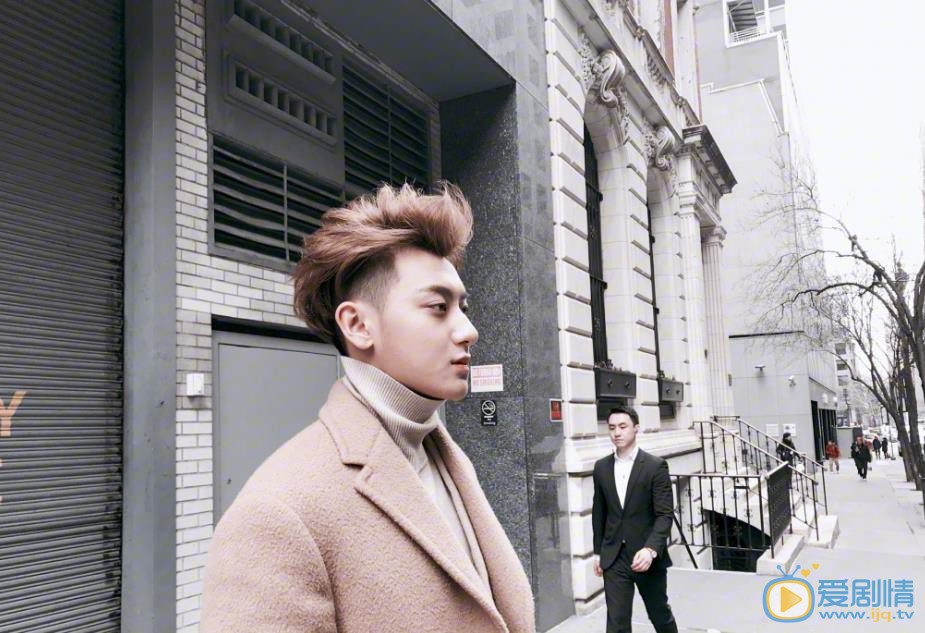 黄子韬时装周 黄子韬高清写真_黄子韬高清剧照