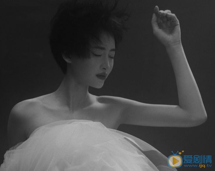杨菲洋水中写真 杨菲洋高清写真_杨菲洋高清剧照