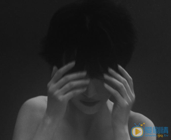 杨菲洋水中写真 杨菲洋高清写真_杨菲洋高清剧照