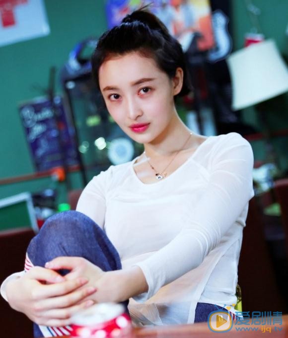 杨菲洋休闲写真 杨菲洋高清写真_杨菲洋高清剧照