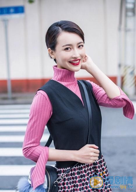 杨菲洋春意街拍 杨菲洋高清写真_杨菲洋高清剧照