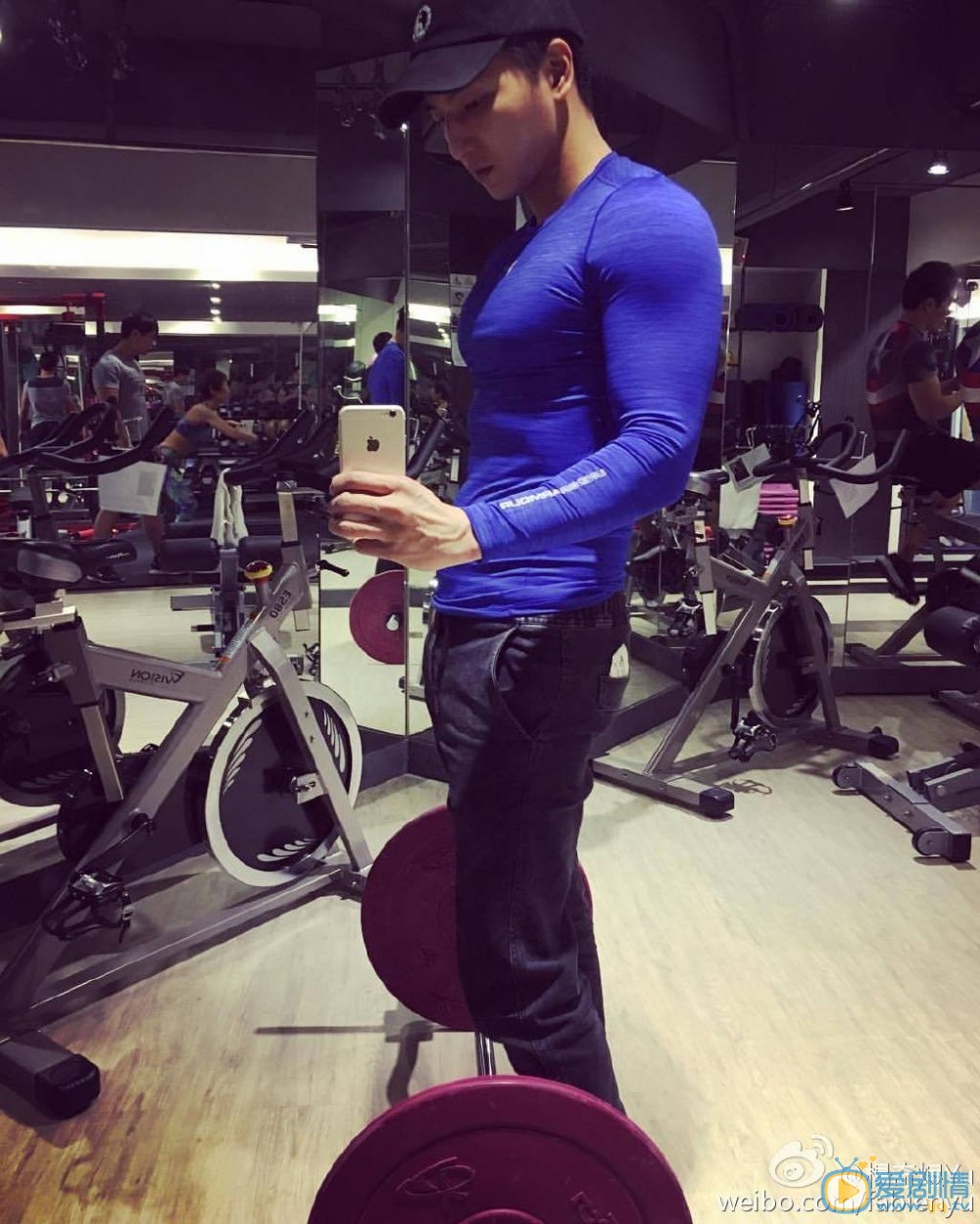 杨奇煜健身照 杨奇煜高清写真_杨奇煜高清剧照