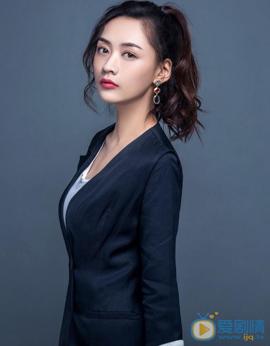 张璐瑶帅气写真 张璐瑶高清写真_张璐瑶高清剧照