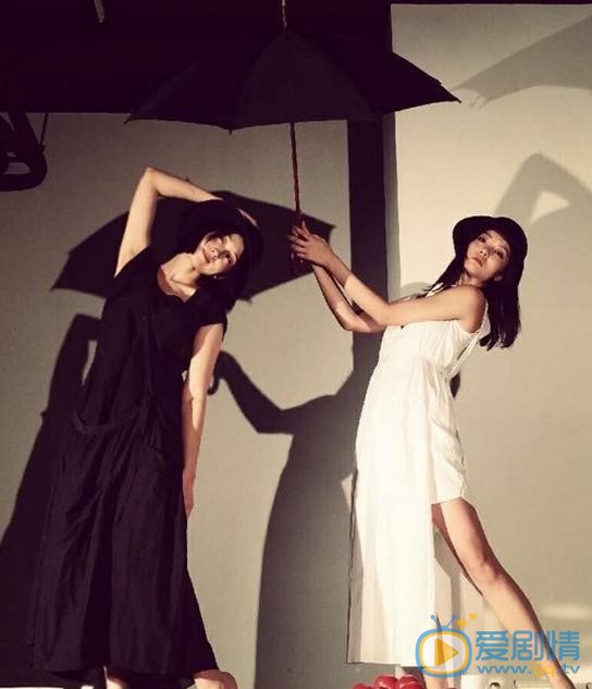 练束梅《我的妹妹安娜》话剧照 练束梅高清写真_练束梅高清剧照