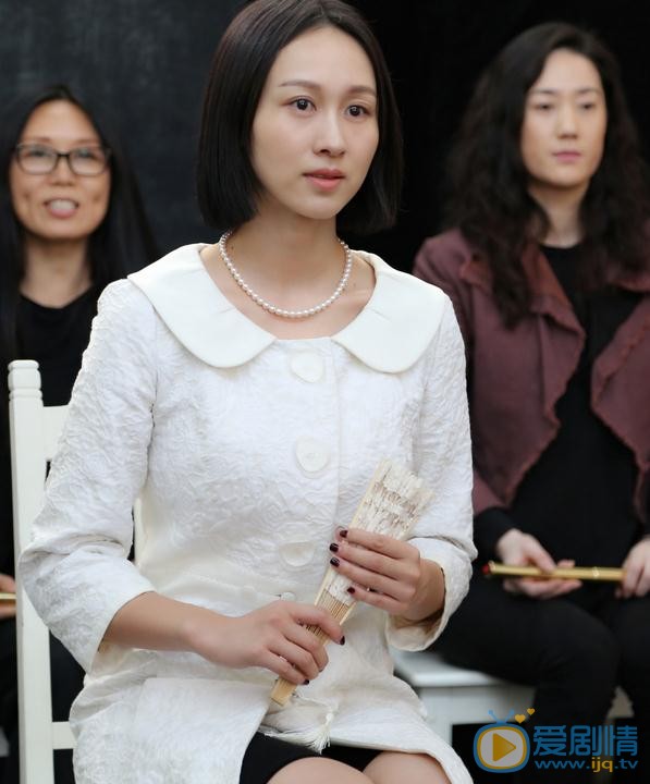 练束梅《我的妹妹安娜》话剧照 练束梅高清写真_练束梅高清剧照