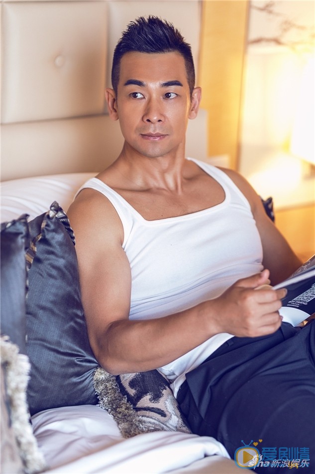 赵文卓硬汉写真