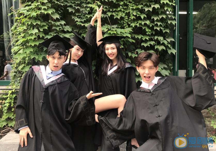 张雅卓毕业照 张雅卓高清写真_张雅卓高清剧照