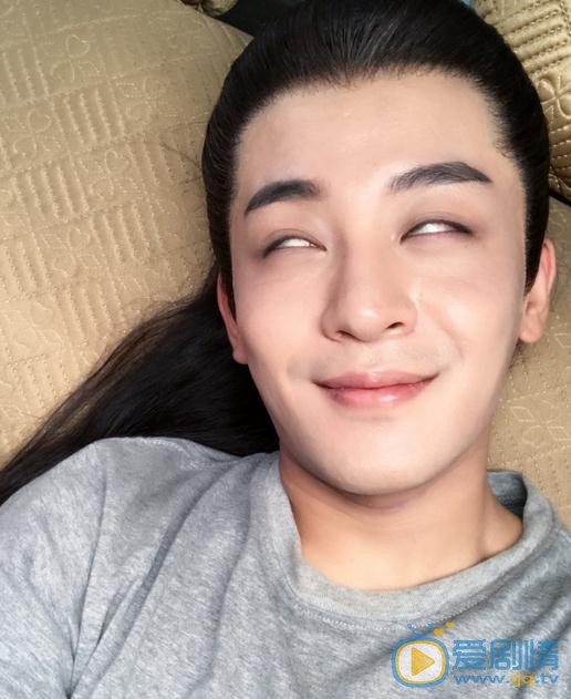 马梓铭片场照 马梓铭高清写真_马梓铭高清剧照