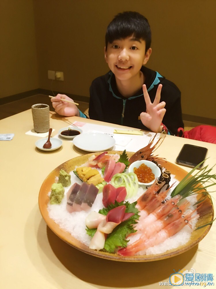 洪欣儿子张浩锋照片 洪欣高清写真_洪欣高清剧照