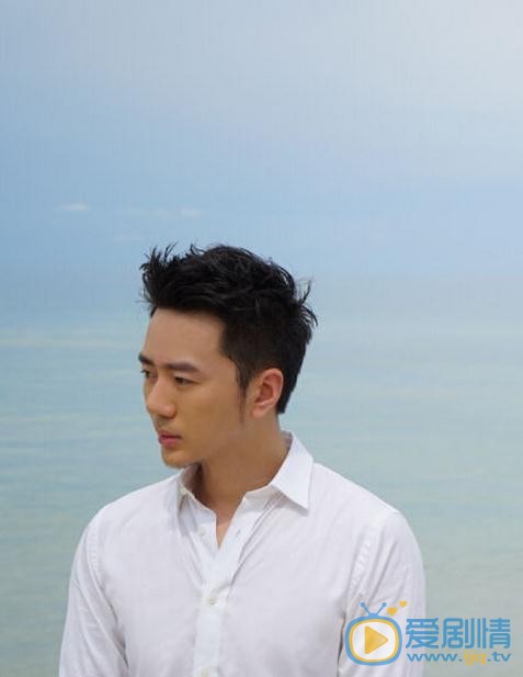 王浩钧街拍写真 王浩钧高清写真_王浩钧高清剧照