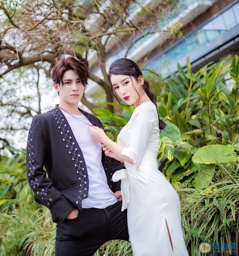 侍宣如《二次觉醒》剧照 侍宣如高清写真_侍宣如高清剧照