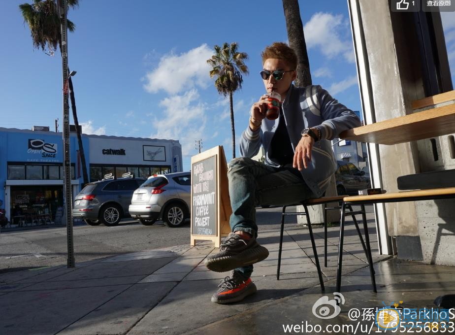 孙博豪旅行街拍 孙博豪高清写真_孙博豪高清剧照
