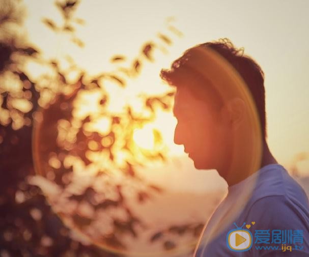 梁大维街拍写真 梁大维高清写真_梁大维高清剧照