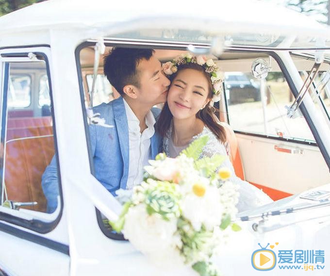 邓家佳结婚了吗？邓家佳老公是谁？邓家佳老公背景资料介绍