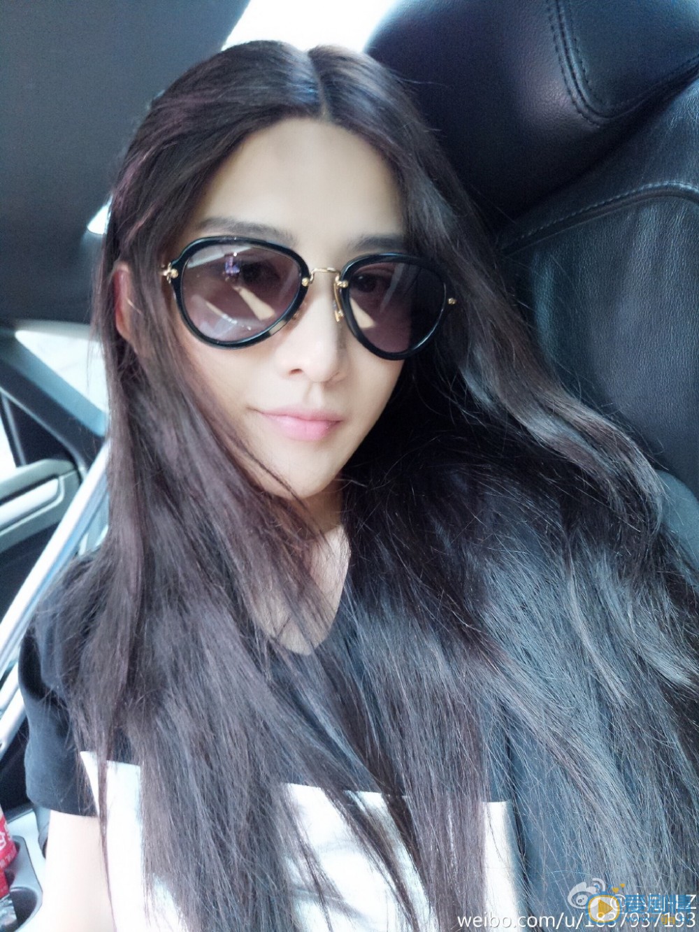卢卓长发女装照 卢卓高清写真_卢卓高清剧照