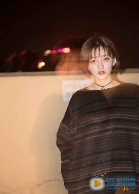 罗予彤黑色帅气写真 罗予彤高清写真_罗予彤高清剧照