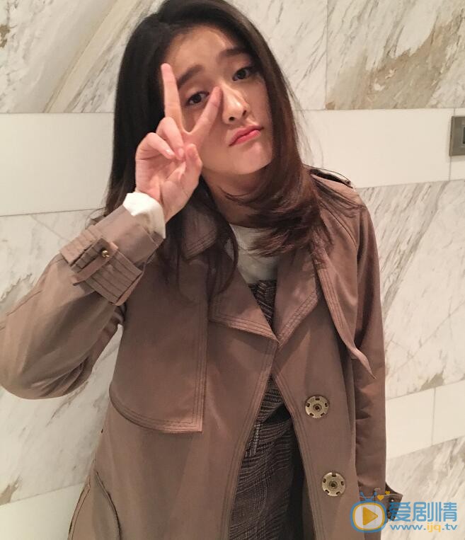 张雪迎卖萌照 张雪迎高清写真_张雪迎高清剧照