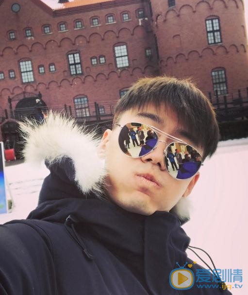 李柄辉生活照 李柄辉高清写真_李柄辉高清剧照