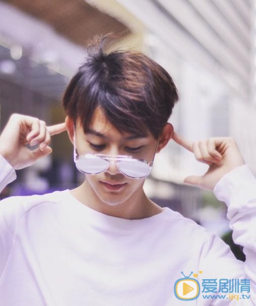 李柄辉写真 李柄辉高清写真_李柄辉高清剧照