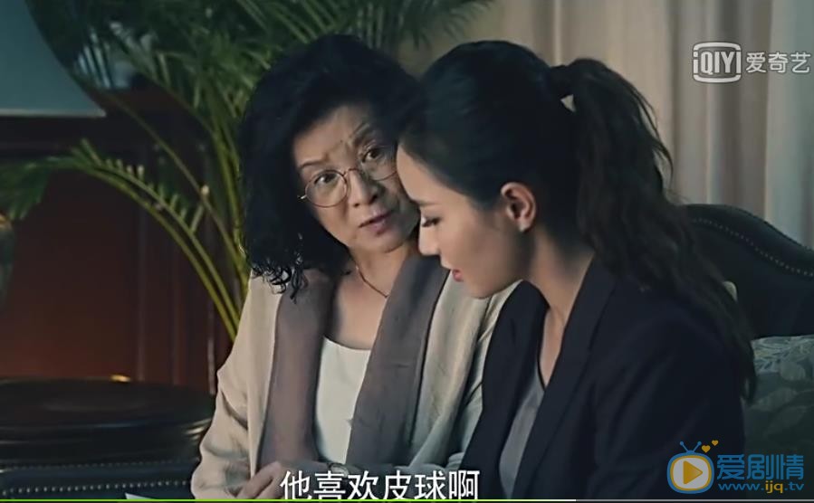 守卫者浮出水面剧照