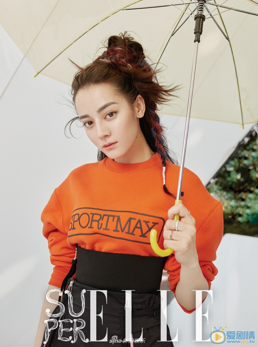 迪丽热巴杂志写真 迪丽热巴杂志大片
